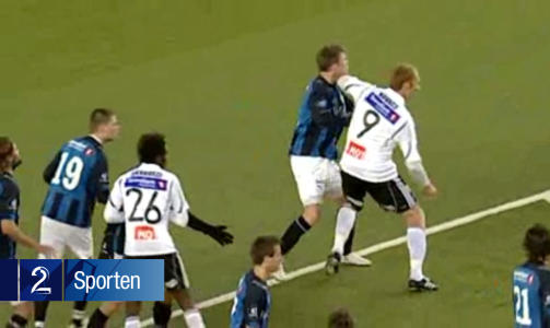 IKKE MED VILJE: Peter Kovas f�lte seg frikjent av dommeren i g�r kveld, men n� har Per Ivar Staberg endret oppfatning. Foto: TV 2-Sporten
