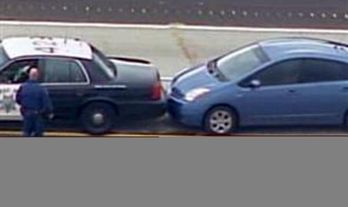MANGE FEIL: Det er forel�pig funnet mange feil i rapoporteringen om Prius-dramaet i San Diego - men ingen feil p� selve bilen. Foto: AFP/NBC News/SCANPIX