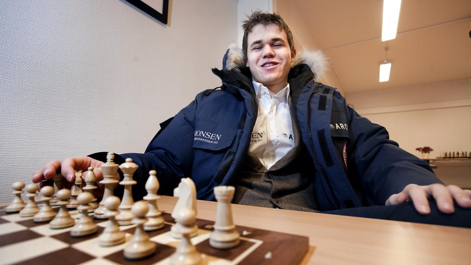 SJAKKENS AMBASSAD�R:  Sjakkspiller og verdensener Magnus Carlsen vant Folkets Idrettspris som Dagbladet deler ut. 
Foto: Henning Lilleg�rd / Dagbladet.