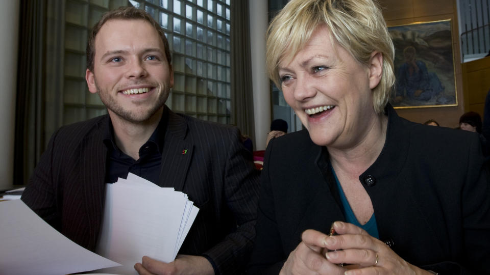 H�YRE H�ND: Audun Lysbakken er regjeringens yngste statsr�d, men er Kristin Halvorsens valg n�r hun skal inn i det mektige underutvalget og hamle opp med de t�ffeste kuttforslagene fra statsminister Jens Stoltenberg og finansminister Sigbj�rn Johnsen. Foto: Bj�rn Sigurds�n / SCANPIX