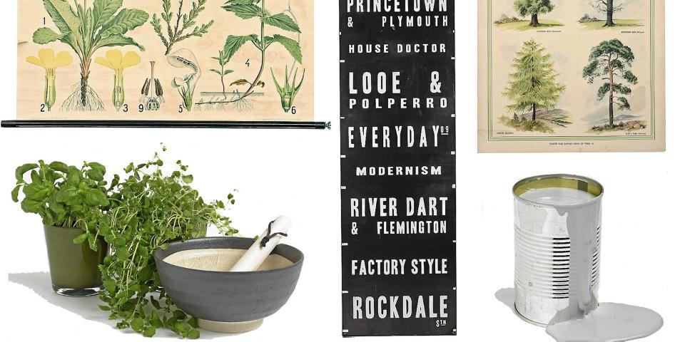 DEKORERING: Begge plansjene er fra Frou-frou. Plansjen med tr�r koster kr. 274,-. Veggplansje med blomster koster kr 356,-. Plakaten er fra House Doctor og koster kr 600,-. Glasspotter og morter fra R.O.O.M. Glasspottene koster 110,- og morteren kr 375,-. Gr�maling Lady Vegg med fargekode S3502-B fra Jotun, kr 299,- for tre liter. Foto: Frode Larsen og produsentene