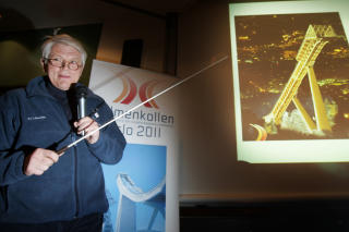 SYNES R�AS KAMP ER VIKTIGERE: Torgeir Nordby reagerer p� at media fokuserer mer p� pr�vehoppingen i Kollen enn R�as kvartfinalekamp i Champions League. 
Foto: Heiko Junge / SCANPIX .