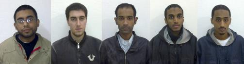 TERROR-SIKTET I PAKISTAN:  De fem benekter anklagene om terrorisme i siktelsen om at de planla terrorangrep i og utenfor Pakistan. Foto: SCANPIX/AP Photo/Sargodha Police Department