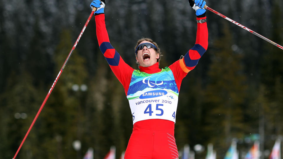 GULLGUTT: Nils-Erik Ulset knuste n�rmeste konkurent med 59 sekunder p� 12,5 km skiskyting i Whistler og tok Norges f�rste gull i Paralympics 2010. Fra f�r av hadde han to s�lvmedaljer i lekene.  Foto: Hannah Johnston, Getty Images/AFP/Scanpix