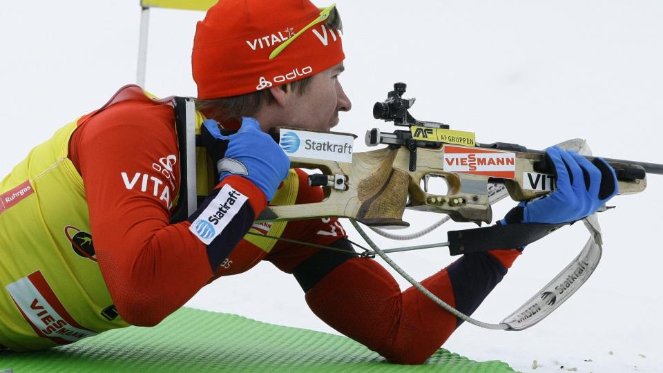 KROPPEN FUNGERTE IKKE: Emil Hegle Svendsen m�tte ut i strafferunde, men var mest skuffet over skiformen. Foto: EPA/MAURI RATILAINEN