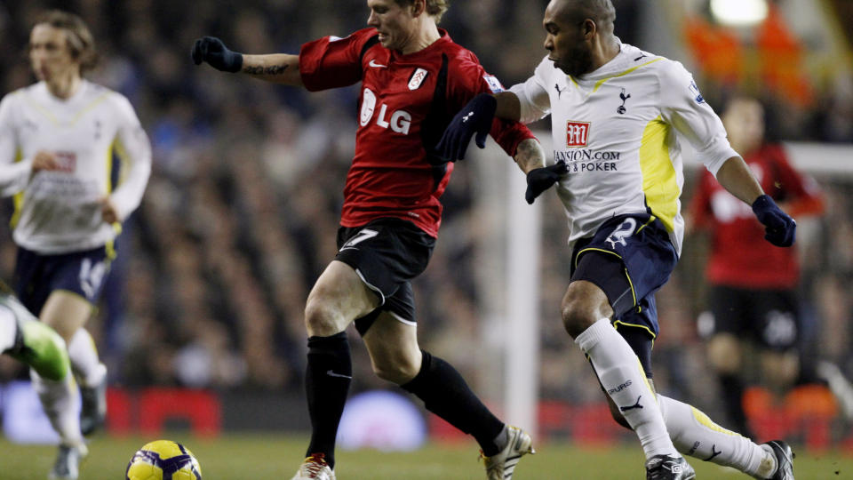 P� BENKEN: Bj�rn Helge Riise kom fra sykehuset til trening p� tirsdag. I kveld starter han p� benken mot Juventus, varsler Roy Hodgson. Foto: Andrew Winning, Reuters/Scanpix
