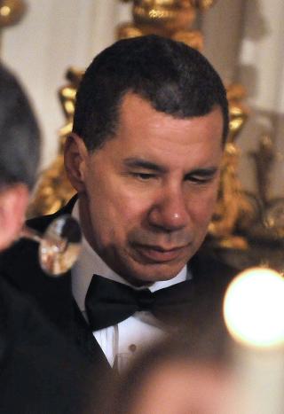 M� HAN G�? ..er et av mange sp�rsm�l amerikanske borgere og kommentatorer sp�r seg. Om det stemmer: ja, mener New York-senator. Foto:  EPA/RON SACHS/Scanpix