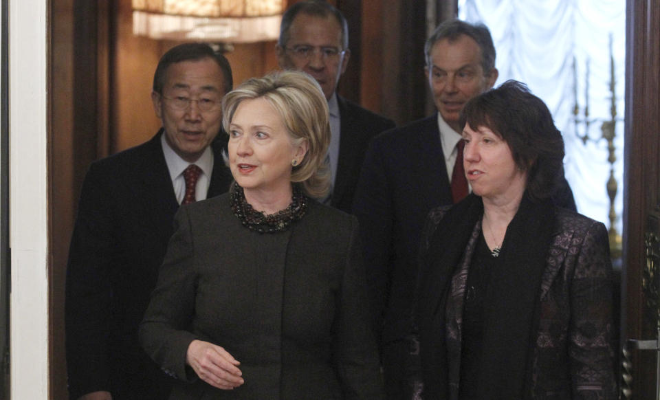 SUPERKVARTETT: FNs generalsekret�r Ban Ki-moon, USAs utenriksminister Hillary Clinton, Russlands utenriksminister Sergei Lavrov, spesialutsending Tony Blair og EUs utenrikspolitiske sjef Catherine Ashton m�ttes i dag til krisem�te om Midt�sten-konflikten. Foto: Alexander Natruskin / REUTERS / SCANPIX