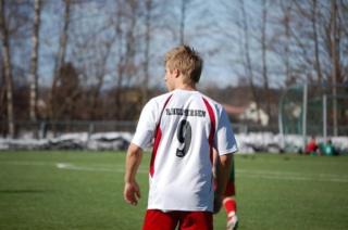 FOTBALL-DILLA: Robin elsker fotball, b�de som spiller og tilskuer. Foto: Privat