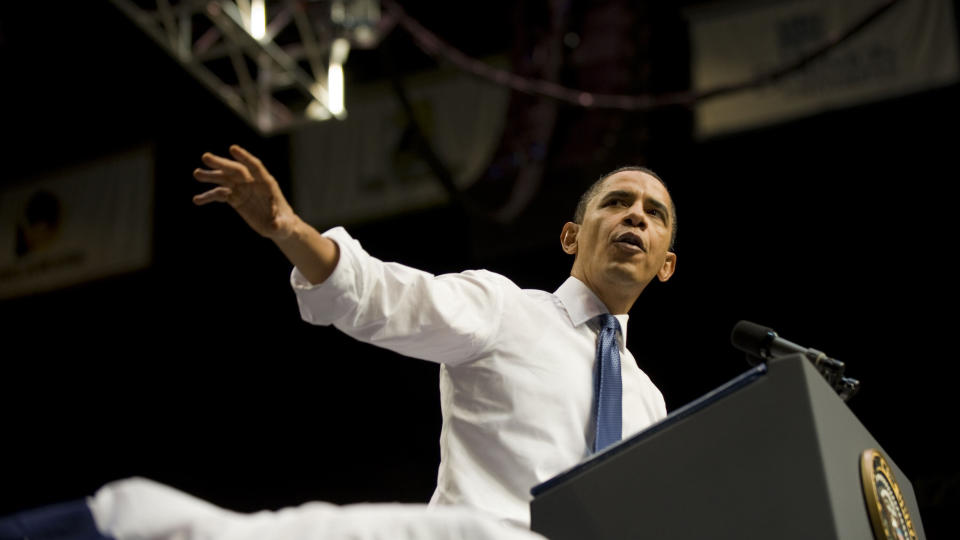 VANT MED SJU STEMMER: Barack Obama sikret seg i natt en viktig seier da helsereformen ble stemt gjennom Representantenes hus. Foto: SCANPIX