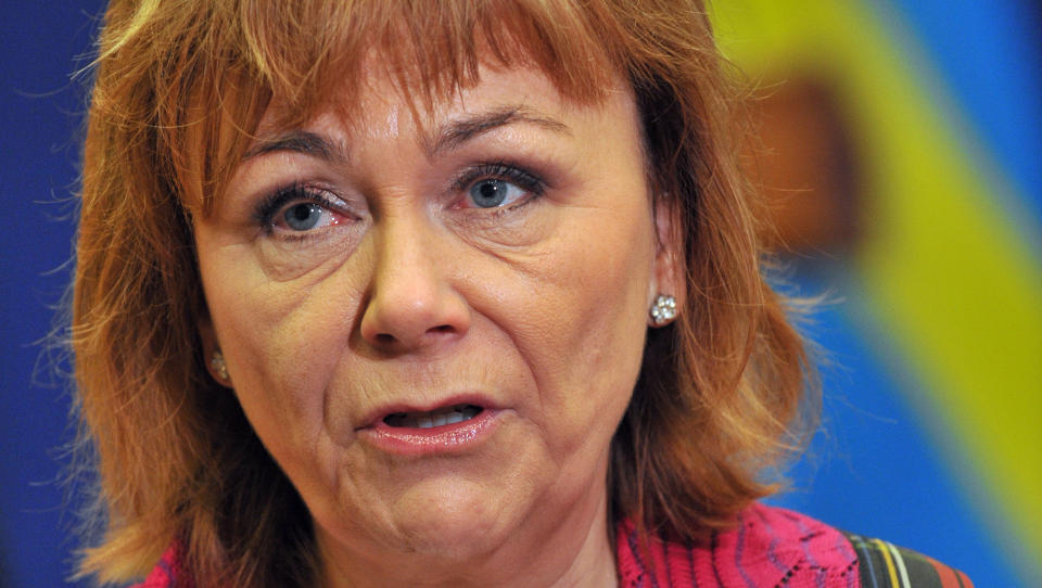 VIL HENGE UT SEXKJ�PERE: Sveriges justisminister Beatrice Ask. Foto: AFP PHOTO / GEORGES GOBET / SCANPIX