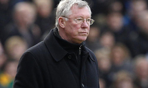 SUR SIR ALEX: Manchester United-manager Alex Ferguson kaller FA �dysfunksjonelt� og sier at han derfor ikke er overrasket over at Gerrard slipper � st� over United - Liverpool p� s�ndag. Foto: Phil Noble, Reuters/Scanpix