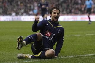 MATCHVINNER: Niko Kranjcar scoret Tottenhams andre. Foto: Jon Super / AP.