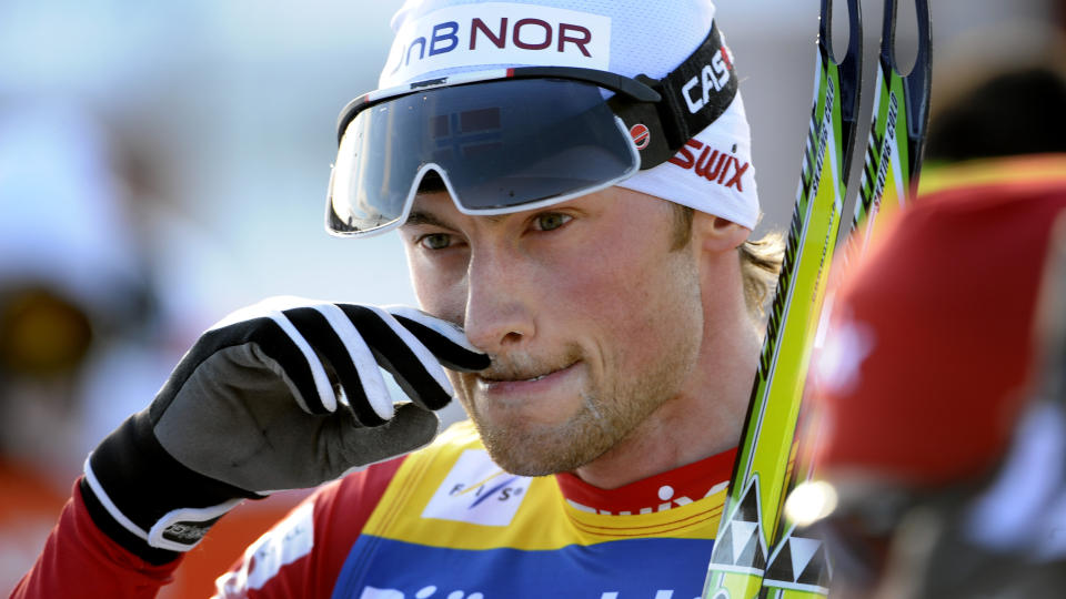 H�FLIG SESONGAVSLUTNING: Petter Northug avsluttet sesongen med seier og publikumsfrieri i Falun. Foto: Anders Wiklund / SCANPIX.