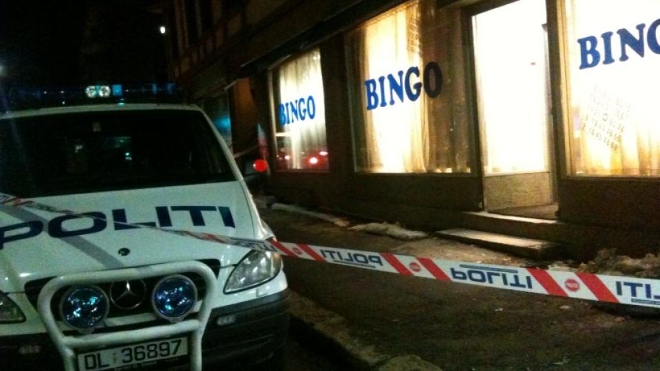 TO MENN P� FLUKT: Det er ikke kjent hvor mye ranerne fikk med seg fra Sagene bingo. Foto: Jonas S. Rasch/DAGBLADET