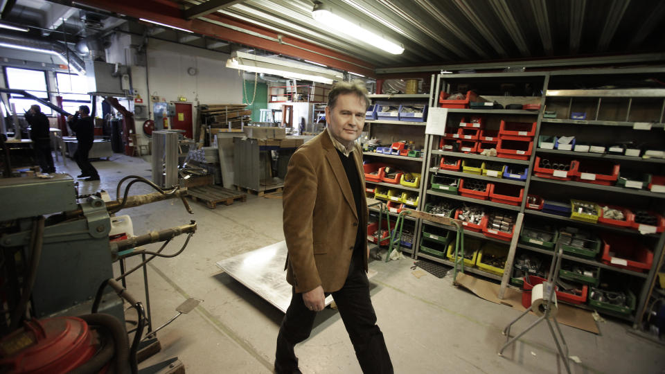 KJENTE IKKE BAKGRUNNEN: Dagbladets gjennomgang av saken viser at ingen ved Lambertseter Industri skal ha kjent til rullebladet til en av tidenes voldtektsmenn. som ble sysselsatt i bedriften. Ikke lenge etter f�lte en av bedriftens psykisk utviklingshemmede kvinner seg presset til � ha samleie med ham. -Informasjonen i denne saken var mangelfull, sier daglig leder Skjalg Hav�g. Foto: Hans A. Vedlog / Dagbladet