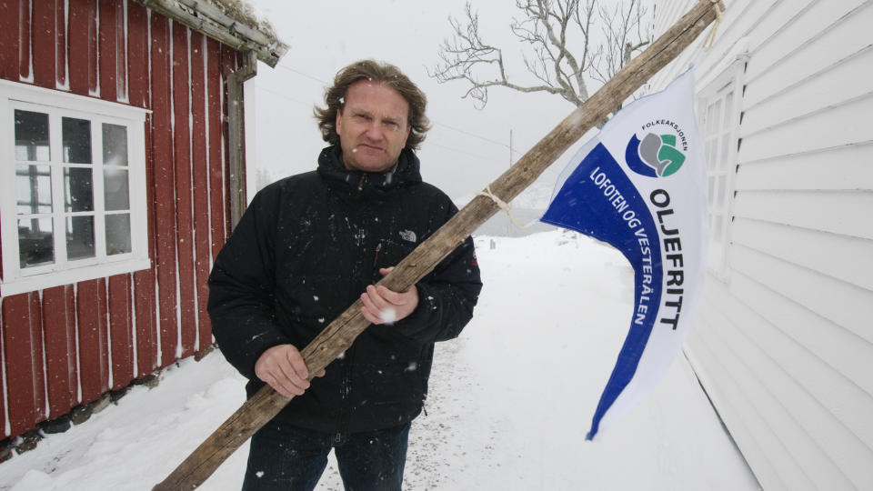 OLJEFRI SONE: Even Carlsen, n�ringslivsmann fra Steine i Lofoten, er en av mange private som n� erkl�rer sine egne eiendommer for oljefriesoner i Lofoten og Vester�len. Foto: John Stenersen