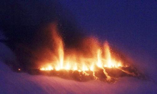 VULKANUTBRUDD: - Utbruddet skjedde på den best tenkelige måten, mener forsker. Foto: AP Photo/Ragnar Axelsson/Scanpix VULKANUTBRUDD: - Utbruddet skjedde på den best tenkelige måten, mener forsker. Foto: AP Photo/Ragnar Axelsson/Scanpix
