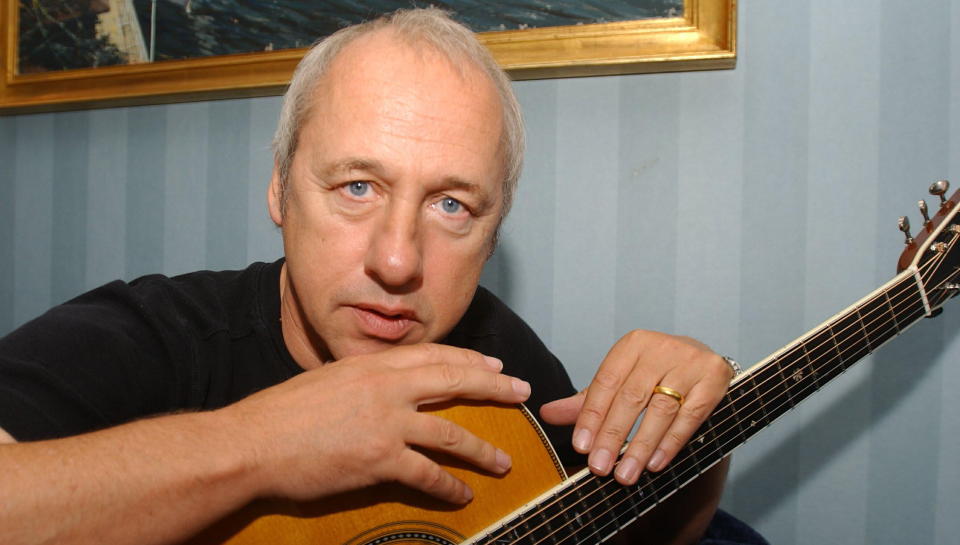 S�RT:Mark Knopfler, som kommer til Norwegian Wood 13. juni, nekter � dele scene med andre artister. &mdash; Dessverre, vi skulle gjerne hatt flere band den s�ndagen, sier Steen Brodtkorb i festivalledelsen. Foto: Keith Hammett/Dagbladet