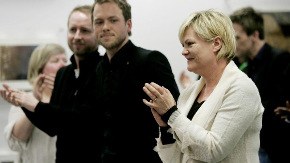 FL�YSTRID? Blir det en fl�ystrid mellom de to nestlederne B�rd Vegar Solhjell og Audun Lysbakken (i midten) om hvem som skal ta over den dagen Kristin Halvorsen takker for seg, kan det gi rom for en mer samlende lederkandidat i SV. Her er dagens ledertrio fra SVs landsstyrem�te i slutten av februar i �r. Foto: Torbj�rn Gr�nning