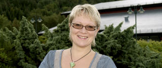 TR�TTERE: - Elevene er tr�ttere og d�rligere koordinering gir �kende lese og skrivevansker. D�rlig fysikk gj�r at elevene blir tidligere tratter og orker mindre, sier rektor ved �heim skole, Lena M. Landsverk Sande. Foto: Privat