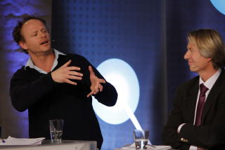 DEBATTERER FRISKT: Programleder Harald Eia og litterturviter J�rgen Lorentzen har m�ttes flere ganger til debatt om programmet. Foto: Tom E. �sthuus / Dagbladet