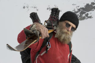 ERFAREN FJELLMANN: Sverre N�kling har levd ute i naturen i 30 �r. Foto: TOR ERIK H. MATHIESEN