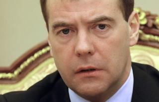 - VIL KJEMPE MOT TERROR UTEN � N�LE: President Dimitrij Medvedev avviser dialog. Foot: AP Photo/RIA Novosti/Scanpix