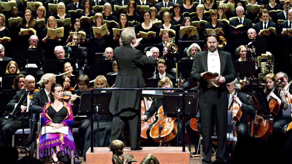 OSLO KONSERTHUS:  Konserten med Elizabeth Norberg-Schulz og Peter Mattei, og med Oslo-Filharmoniens kor og orkester i Konserthuset, innfridde ikke mener Dagbladets anmelder St�le Wiksh�land.   Foto:  Nina Hansen / Dagbladet
