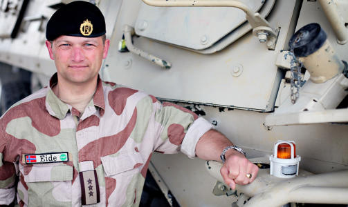 MER BR�K: Oberst Gjermund Eide sier de norske soldatene merker at uroen tar seg opp i Afghanistan. Foto: Lars Magne Hovtun/Forsvaret
