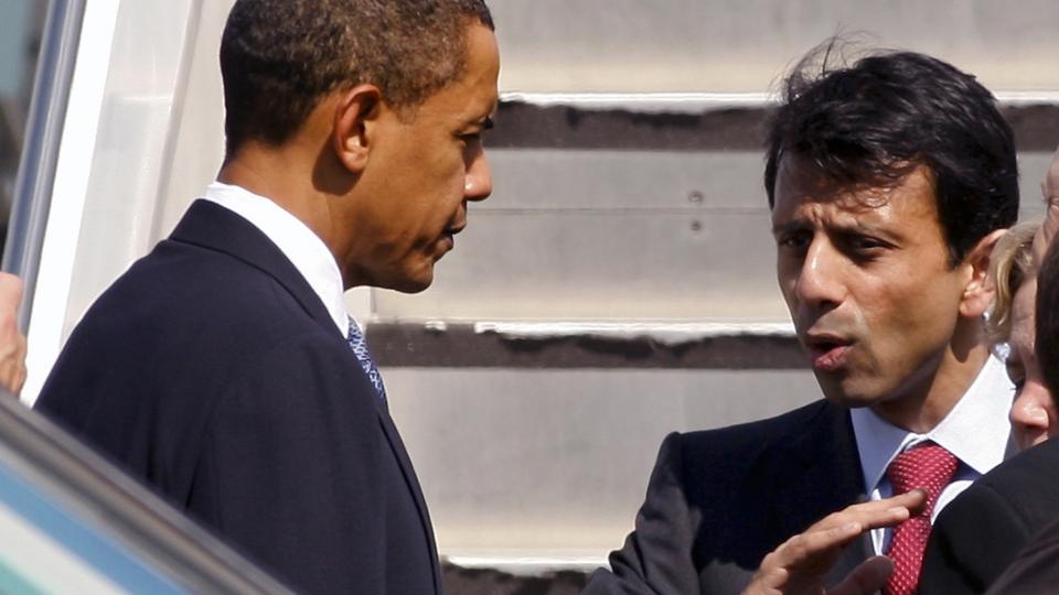 TRUET: Louisiana-guvern�r Bobby Jindal, her i samtale med president Obama. Foto: AP/Scanpix