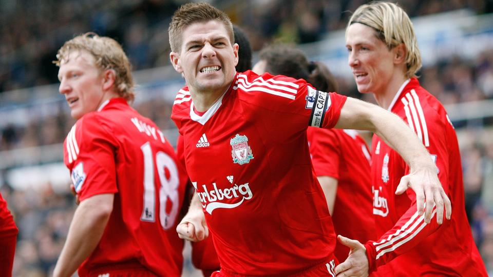 POENGN�D: Steven Gerrards m�l holdt ikke til mer enn ett poeng mot Birmingham s�ndag. Foto: AP/Simon Dawson