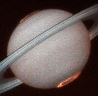 UTENOMJORDISK VAKKERT: Polarlys er ikke et fenomen forbeholdt jorda. Det kan ogs� sees p� Jupiter, Uranus, Neptun og Saturn (avbildet).