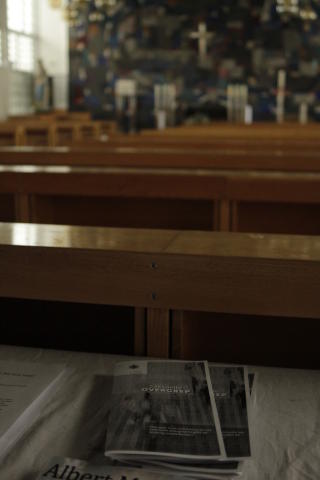SEKSUELLE OVERGREP: Det er i dag lagt ut informasjonsbrosjyrer om seksuelle overgrep i St. Olavs domkrike i Trondheim i dag. Foto: RON HOLAN