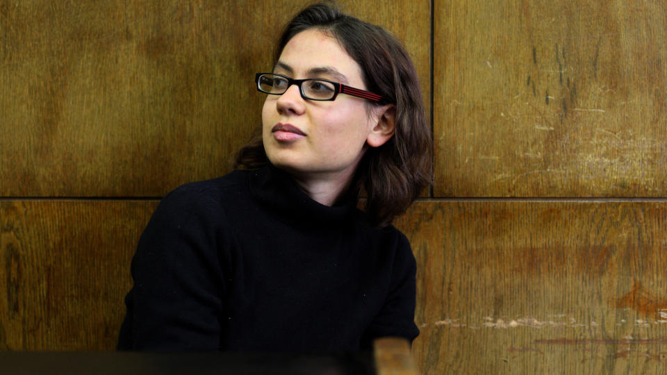 NEKTER SKYLD: Anat Kamm risikerer 20-�rs fengsel om hun blir kjent skyldig i spionasje. I desember i fjor ble hun satt i husarrest. Men israelsk presse har ikke kunnet omtale saken f�r n�. Foto: AP/David Bachar