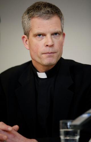 SKULLE AVGJ�RE OM OFFER SNAKKET SANT: Sogneprest Sigurd Markussen har v�rt kontaktperson for offeret som Georg M�ller forgrep seg p� seksuelt. Han fikk i oppgave � avgj�re om overgrepsofferet snakket sant om saken. FOTO: JACQUES HVISTENDAHL