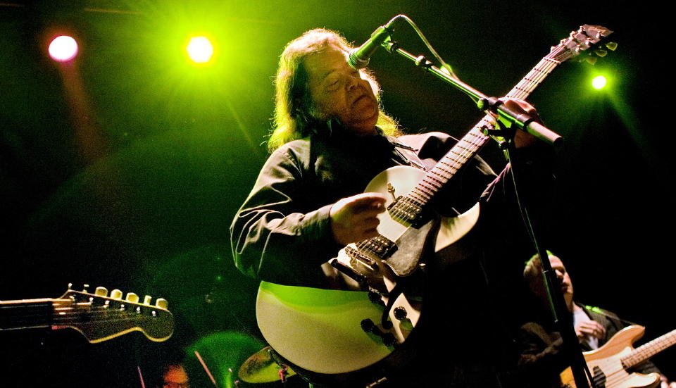 P� NORSK JORD: Tre ganger har Roky Erickson landet i Norge og opptr�dt for norske fans de siste �ra. Her under en eksplosiv konsert p� Rockefeller f�r
jul 2007. Foto: Adrian �hrn Johansen