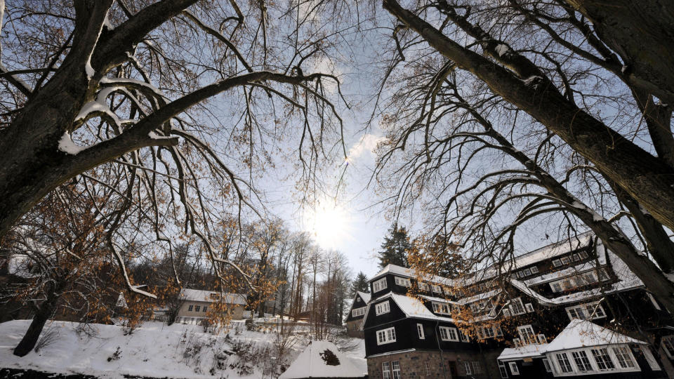 ODENWALD-SKOLEN: Myndighetene i den tyske delstaten Hessen har satt igang etterforskning om hva som har foreg�tt p� kostskolen siden 1970-tallet. De ti sakene de har sett p� s� langt er antakelig foreldet. Foto: AFP/DDP/THOMAS LOHNES