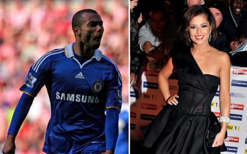 SEPARERT: Ashely Cole sendte nakebilder av seg selv til andre damer mens han var gift med Cheryl Cole. Foto: EPA/DANIEL DEME / LINDSEY PARNABY