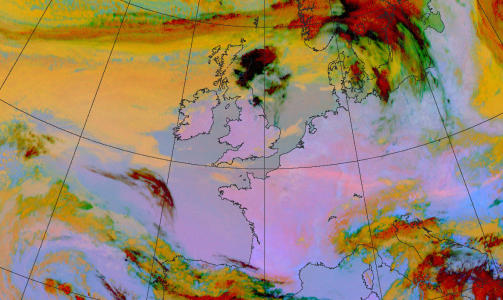 ASKE: Det gule p� bildet er asken. Bildet ble tatt klokka 10 norsk tid. Foto: Met Office