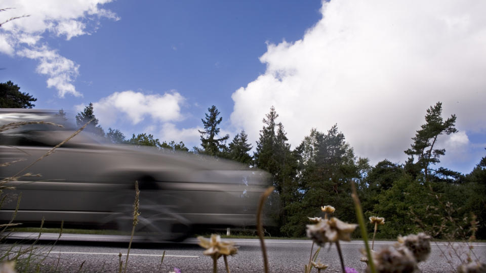 H�Y FART: Oslo tingrett har godkjent et gruppes�ksm�l anlagt av Landsforeningen for trafikkskadde mot Staten. Fristen for � delta i gruppes�ksm�let er satt til 1. juli 2010. Foto: Sara Johannessen / SCANPIX .