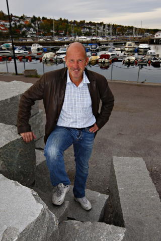 GLADMELDING TIL TRENERNE: G19-sjef Nils Johan Semb f�r talentene med seg hjem i tide til helgas serierunde. 
Foto: ARNT E. FOLVIK / Dagbladet