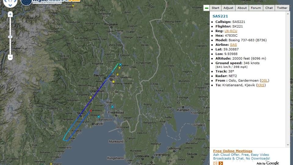 M�TTE SNU: Men flyet observerte ikke direkte noen askesky. Faksimile: Flightradar24.com