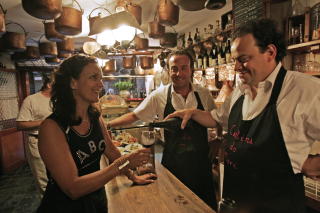  VENEZIA:   Kristin Flood  guider til steder f� turister vet om. Foto: Geir B�lstad
