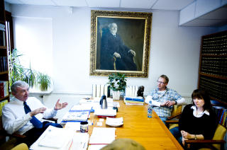 RETTSLIG STRID: Til h�sten skal Anne May Eknes kjempe mot Staten ved Pasientskadenemnda i Oslo tingrett, representert av advokat Edmund Asb�ll. Foto: Thomas Rasmus Skaug