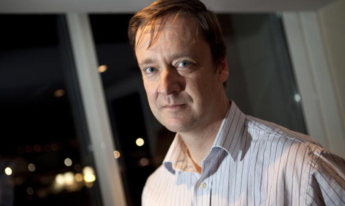 - SKAL HA PENGER: &mdash; Jussen er klar, Eldar Hansen skal ha tilbake pengene sine, sier advokat John Christian Elden.Foto: Ole Morten Melg�rd.