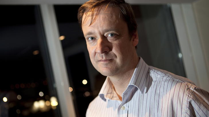 TATT AV POLITI: - Jeg kan bekrefte at min klient ble anholdt av bevæpnet politi fra beredskapstroppen, sier advokat John Christian Elden. Foto: Ole Morten Melgård. TATT AV POLITI: - Jeg kan bekrefte at min klient ble anholdt av bevæpnet politi fra beredskapstroppen, sier advokat John Christian Elden. Foto: Ole Morten Melgård.
