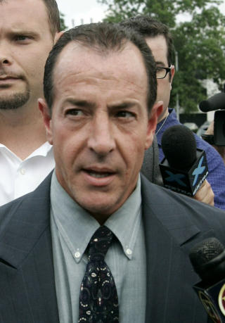 LITE FORN�YD: Michael Lohan har ikke det beste forholdet til datteren. Foto: SCANPIX/AP Photo