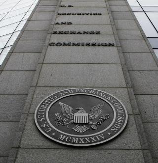 SURFET P� PORNO: Det amerikanske kredittilsynet SEC. Foto: AP Photo/Scanpix