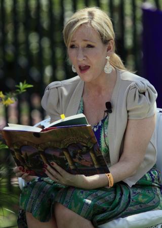 RIK KVINNE: Harry Potter-forfatter J.K. Rowling landet p� plass nummer 129. Hun er en av bare 99 kvinner p� lista over de 1000 riksete. Foto: SCANPIX